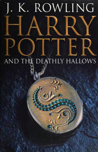 Joanne K. Rowling: Harry Potter and the Deathly Hallows (Hardcover, 2007, Raincoast Books)