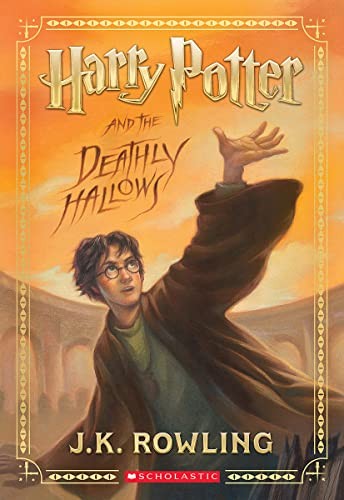 Joanne K. Rowling, Mary GrandPré: Harry Potter and the Deathly Hallows (Harry Potter, Book 7) (2023, Scholastic, Incorporated)